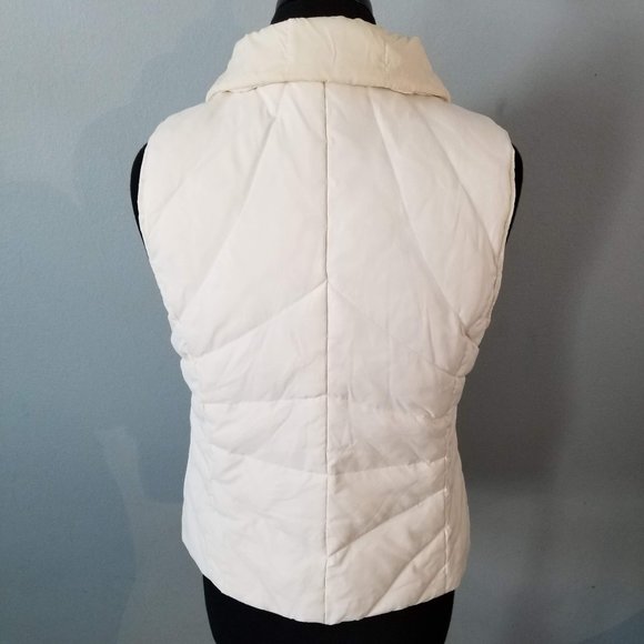 White puffy vest - Picture 2 of 2